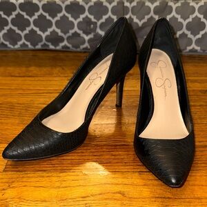 Jessica Simpson Black Patterned Heels